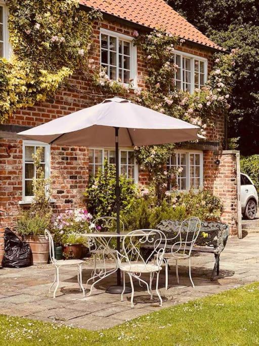 Characterful Yorkshire Cottage, Beautiful Views Экстерьер фото
